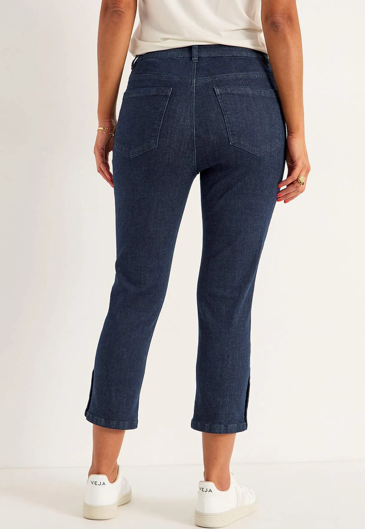 Caprijeans med knappgylf
