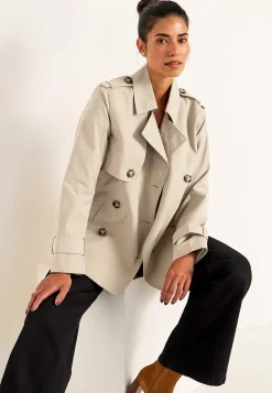 Dubbelknäppt, kort trenchcoat