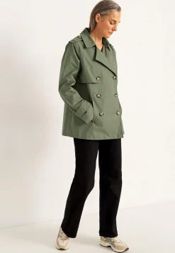 Dubbelknäppt, kort trenchcoat