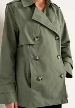 Dubbelknäppt, kort trenchcoat