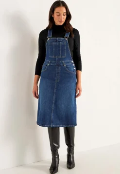 Hängselklänning i denim