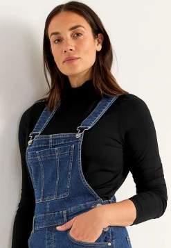 Hängselklänning i denim