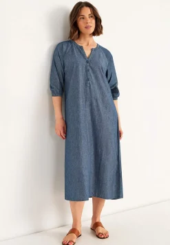 Jeansklänning med knappar