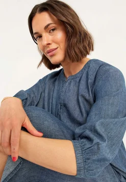 Jeansklänning med knappar