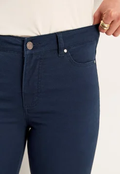 Något smalare ankeljeans