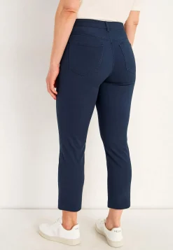 Något smalare ankeljeans