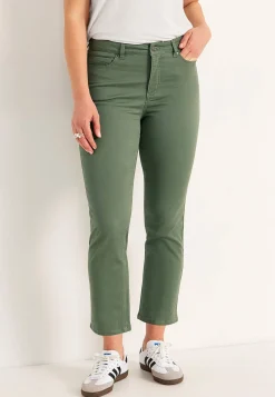 Något smalare ankeljeans