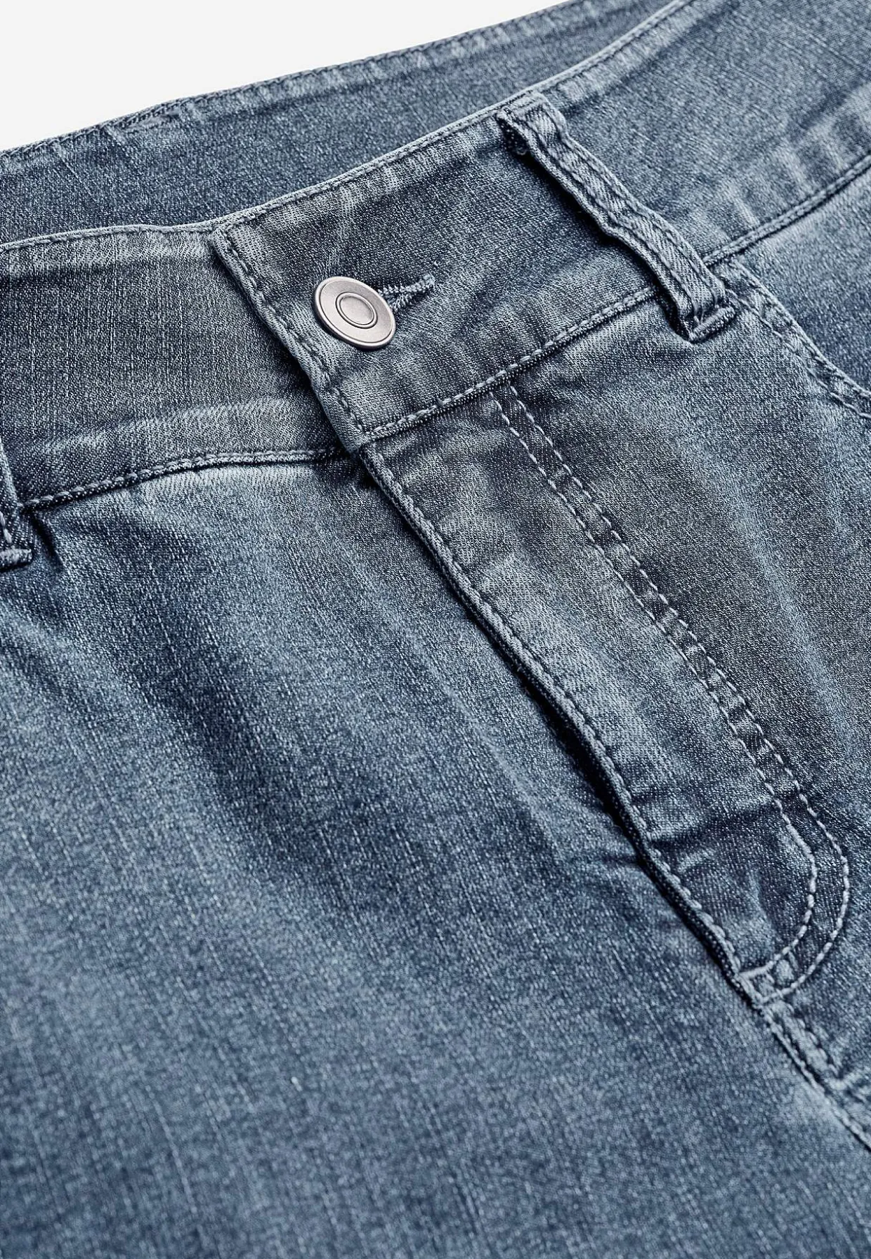 Raka jeans i superstretchig denim Sara