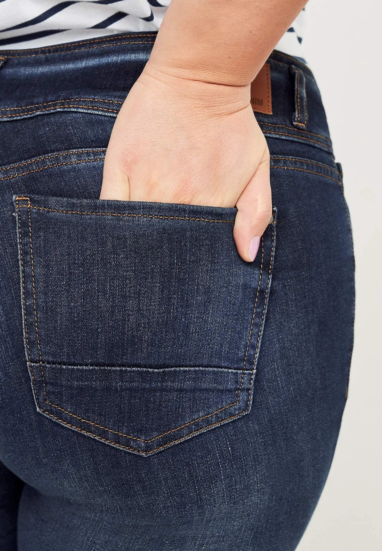 Raka jeans med hög midja