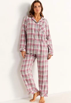 Rutig pyjamas i flanell