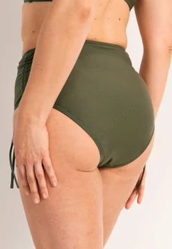 Rynkad bikinitrosa med hög midja