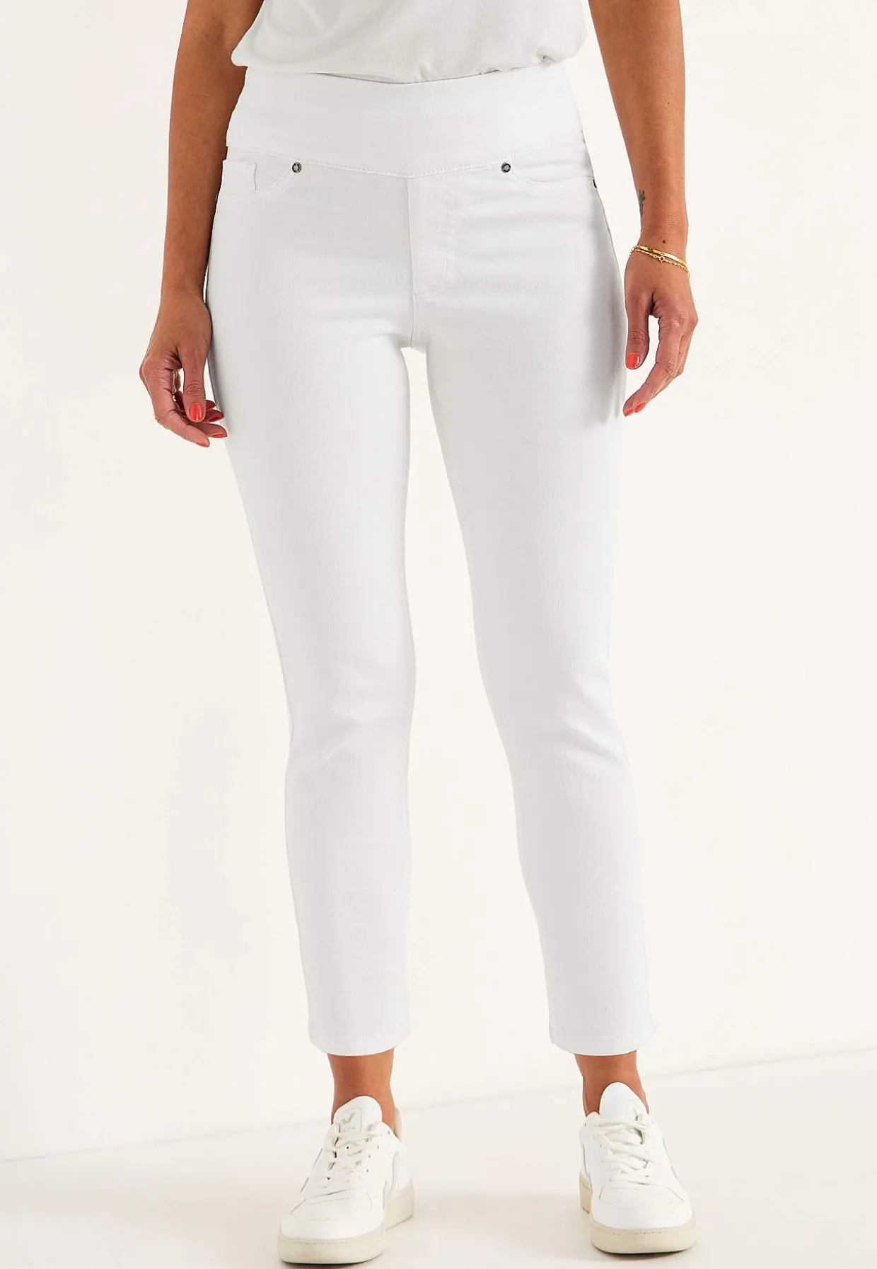 Supersköna ankeljeans i denim Elin