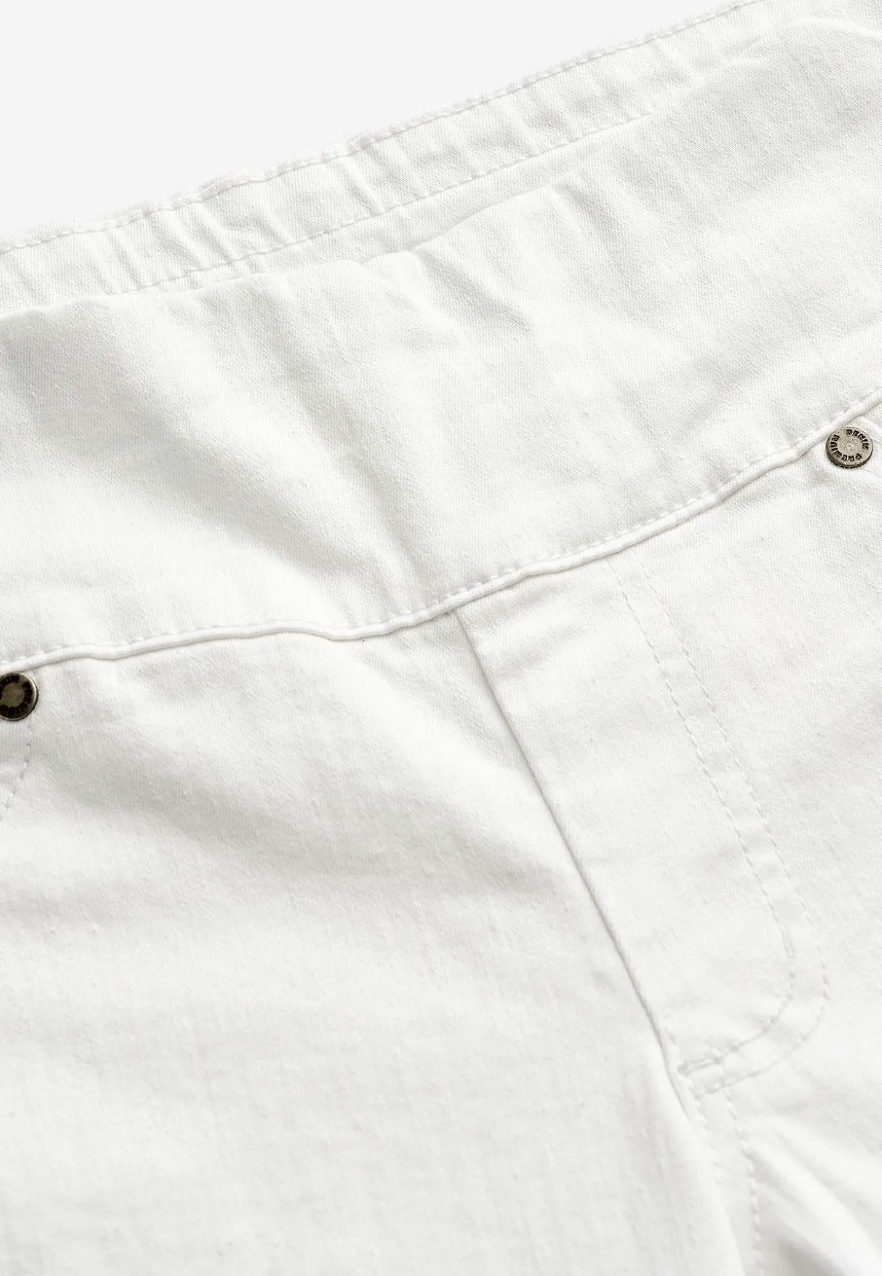 Supersköna ankeljeans i denim Elin