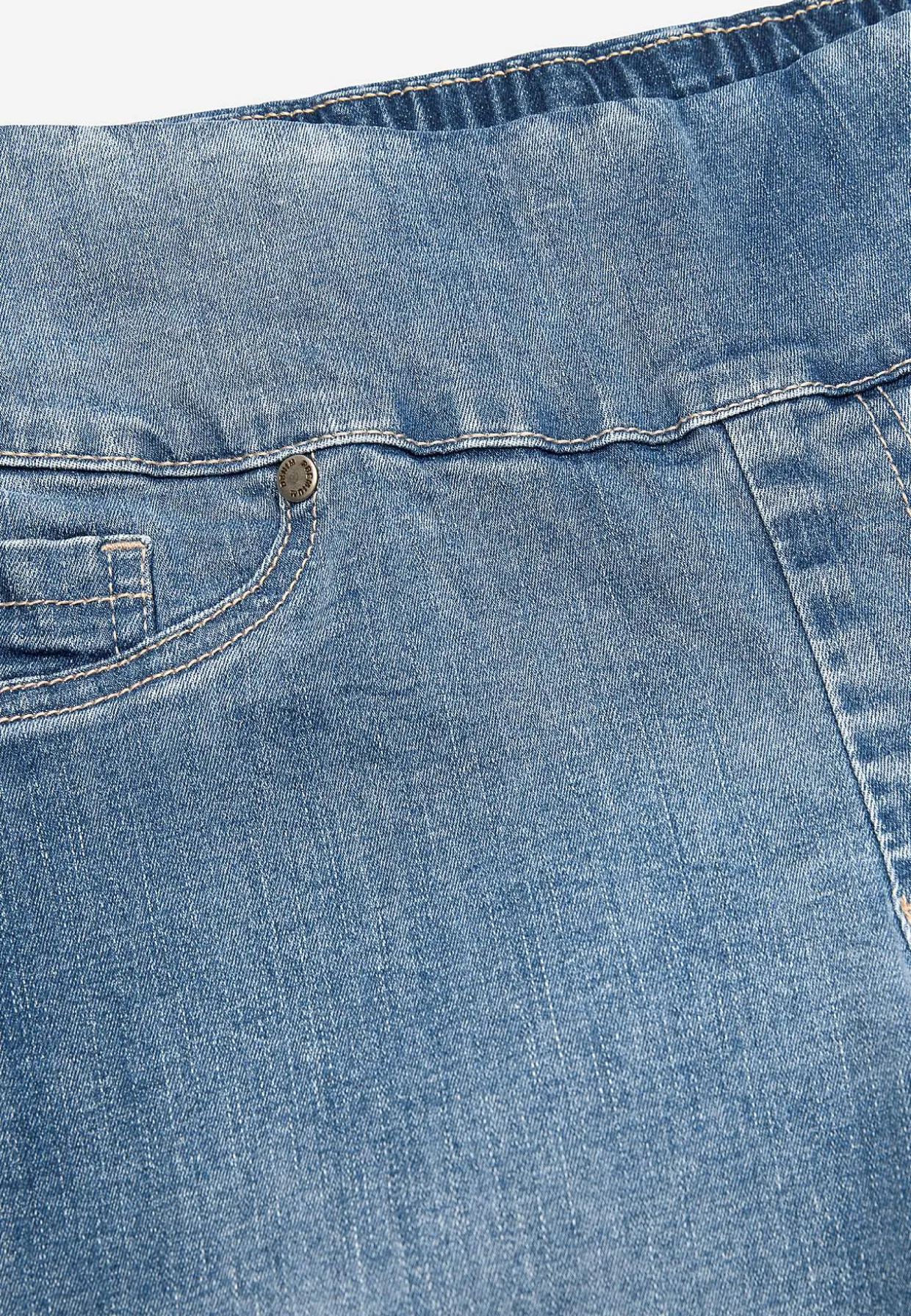 Supersköna ankeljeans i denim Elin
