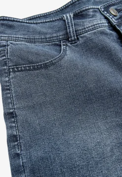 Superstretchiga caprijeans Sara