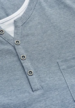 T-shirt med knappslå