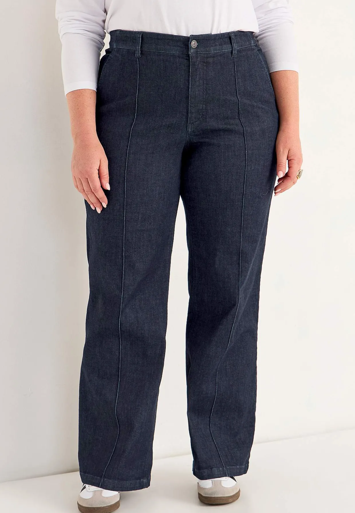 Vida jeans med sydda pressveck Mia