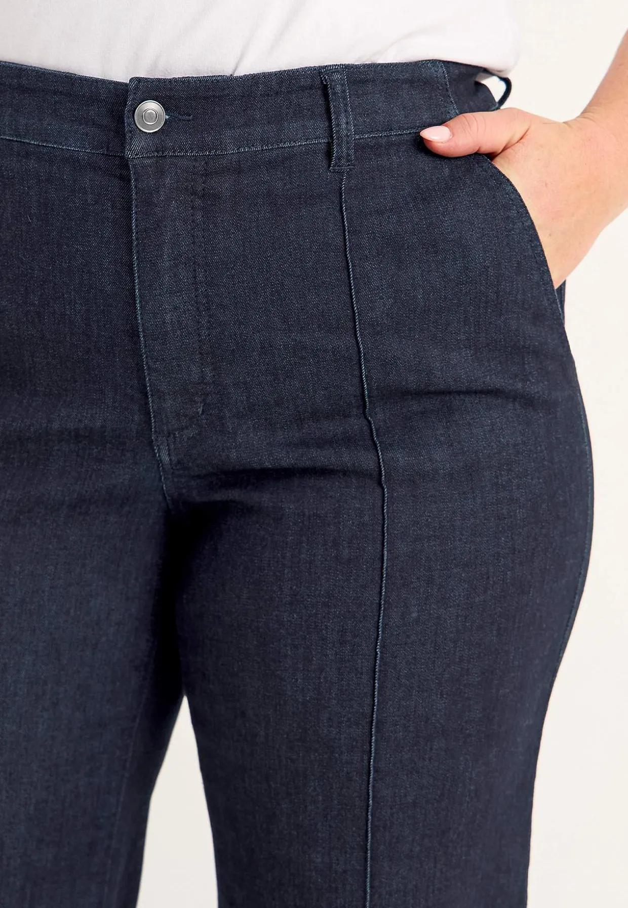 Vida jeans med sydda pressveck Mia