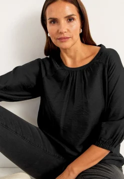 Vävd blus med struktur